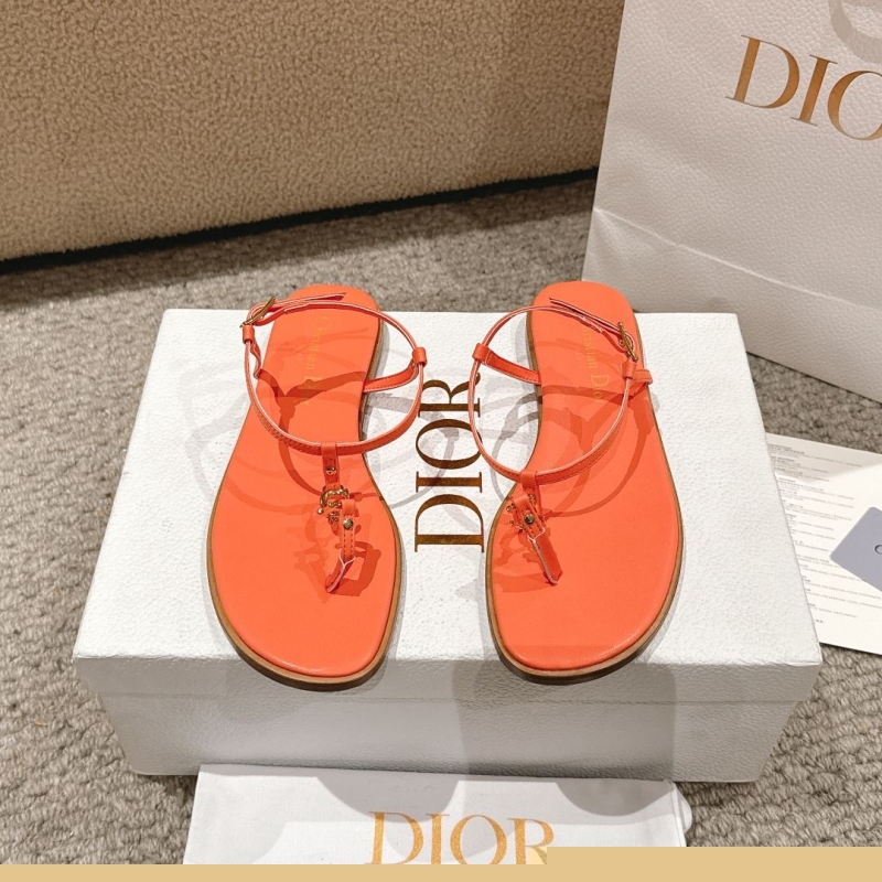 ch**an D*or sandals